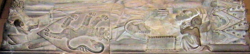 Germany Marburg - Elisabethkirche Heinrich the younger with shield 1298